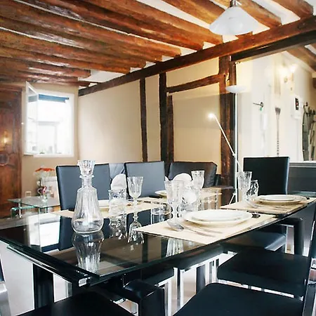 Marie Stuart - 5 Adults Apartamento *